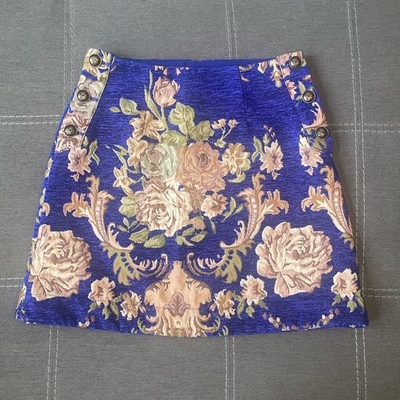 Sold‼️Anthropologie Skirt - Picture 2 of 3